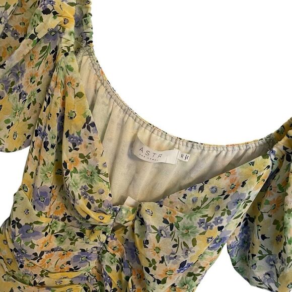 ASTR the Label Irma Puff Sleeve Dress Midi Yellow Blue Floral XS NWT - Picture 4 of 9